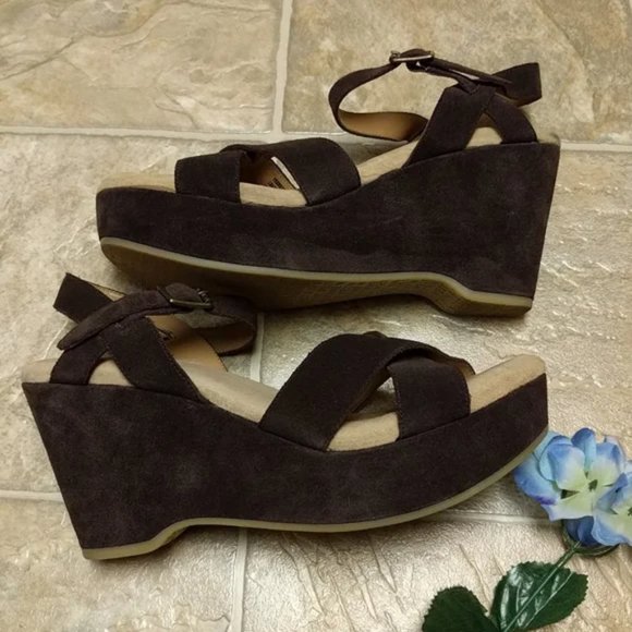 Nine West Brown Wedge Sandals - Picture 1 of 8